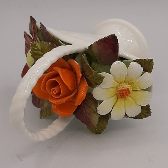 Vintage Royal Adderley Floral Bone China Floral Basket England Hand Painted - Picture 5 of 6